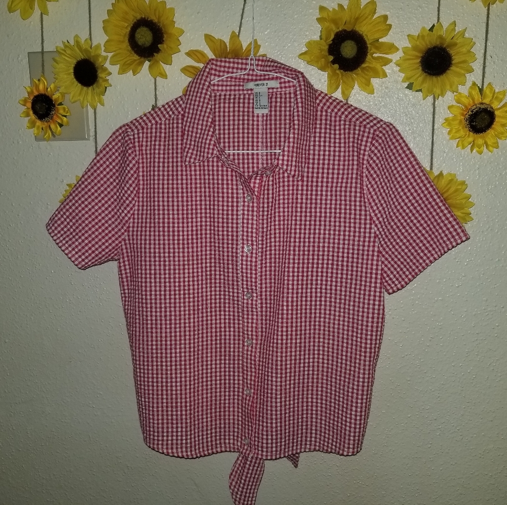 Forever 21 ★women's red and white squeared blouse